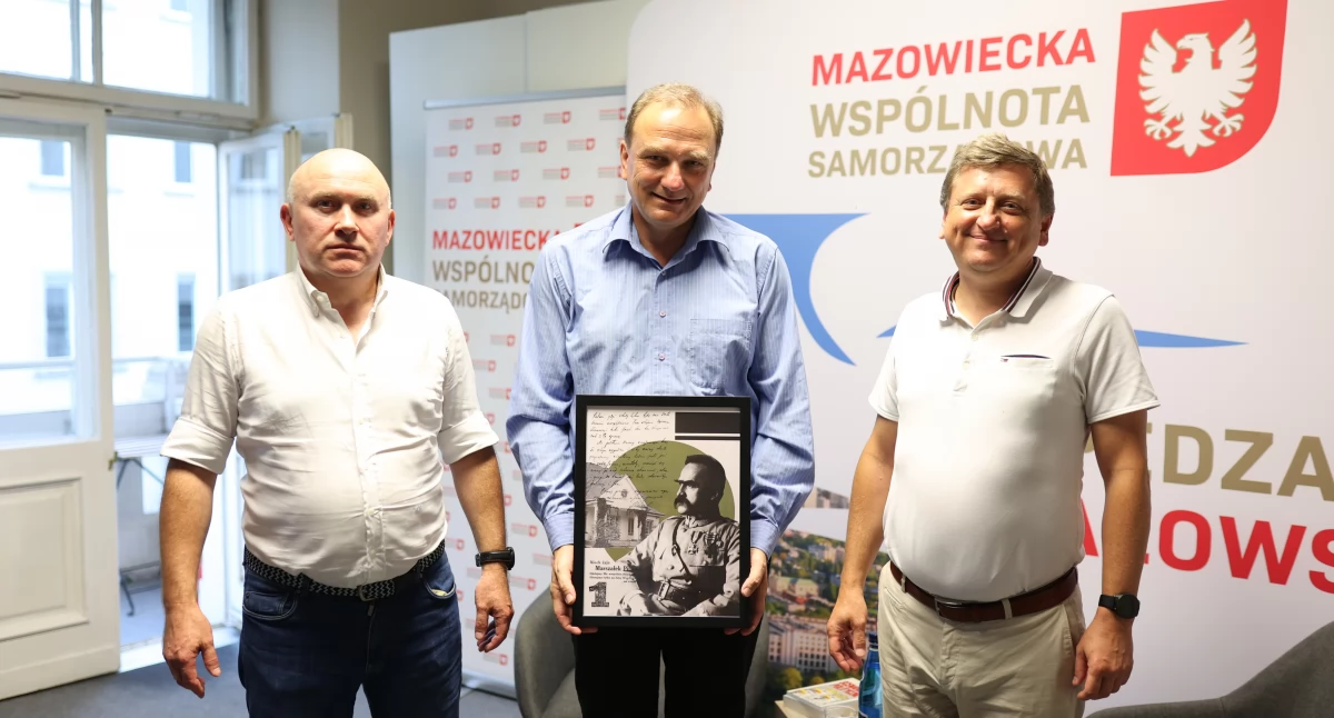 News, rozwiąże parlament - zdjęcie, fotografia