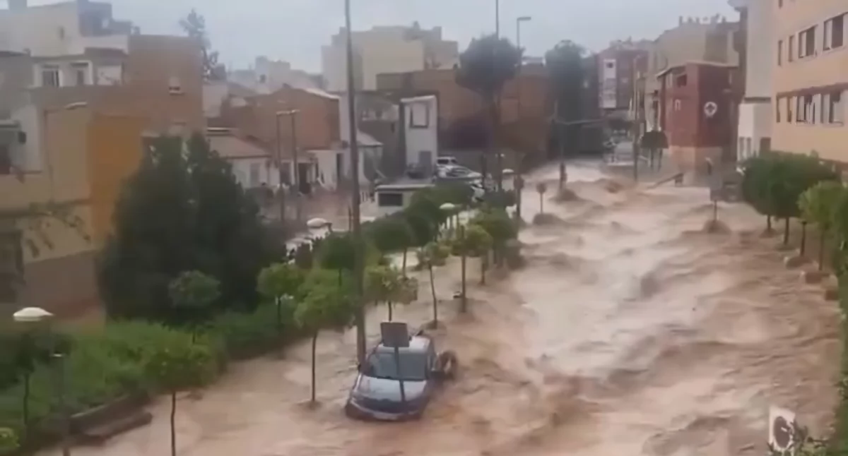 News, Solidarność ofiarami powodzi - zdjęcie, fotografia